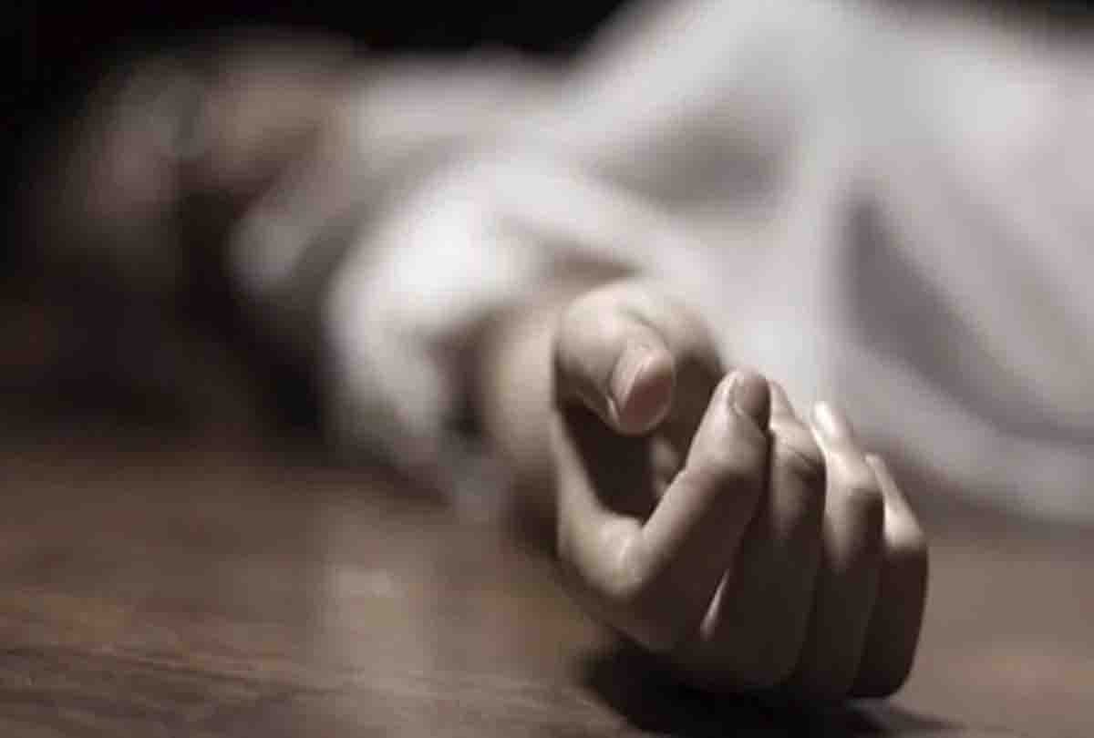 woman killed in extramarital affair 