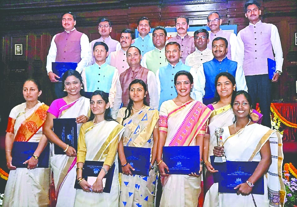 state forest service 20 officers pass out from 2016 to 2018 batch