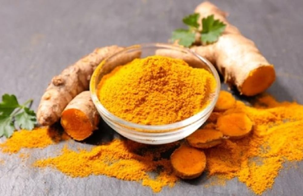 This magical turmeric ginger remedy will detox your smoke filled lungs very soon
