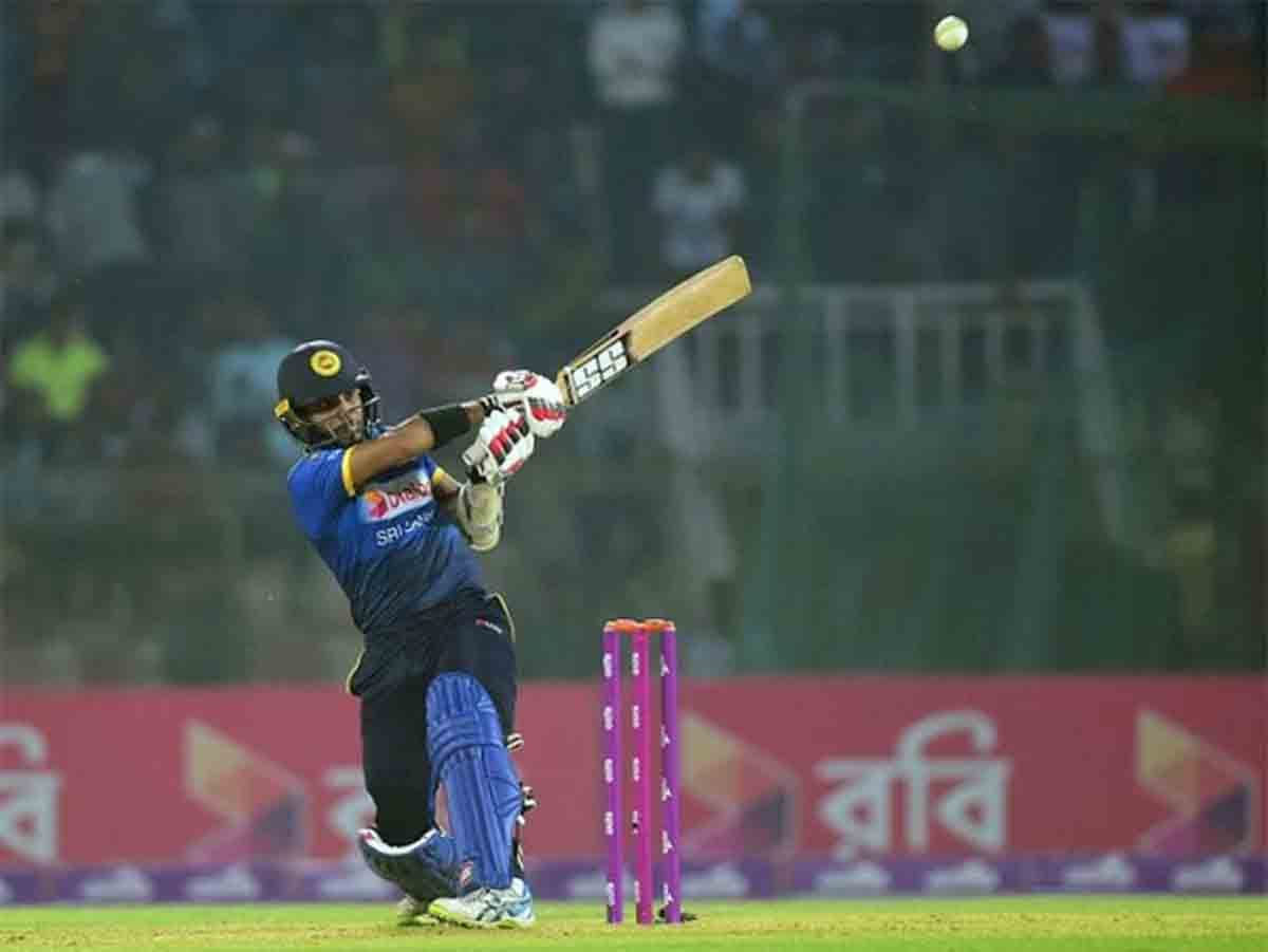 Sri lankan cricketer Kusal mendis arrested after fatal car crash