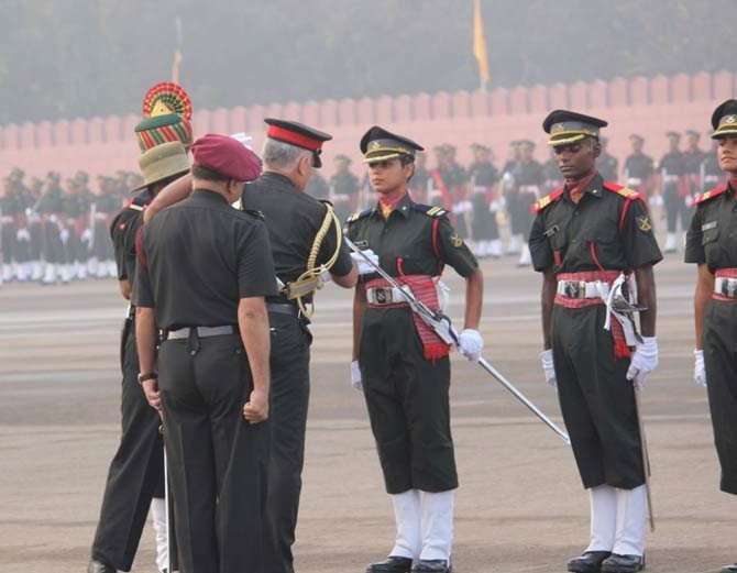 brave daughter of india, Lieutenant preeti chaudhary wins sword of honour