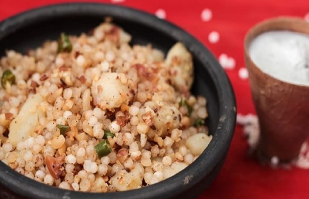 Navratri Vrat Recipes Know the easy recipe of sabudana khichdi 