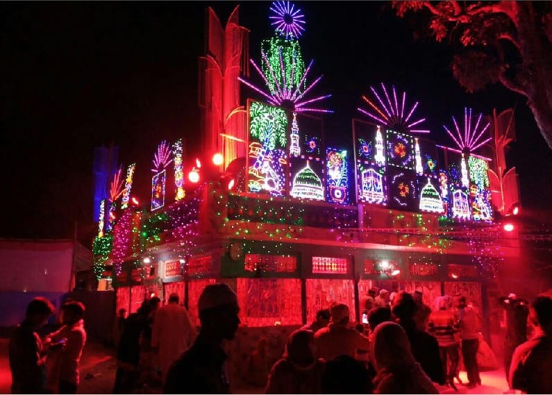 Procession takes place in Selha Baba urs