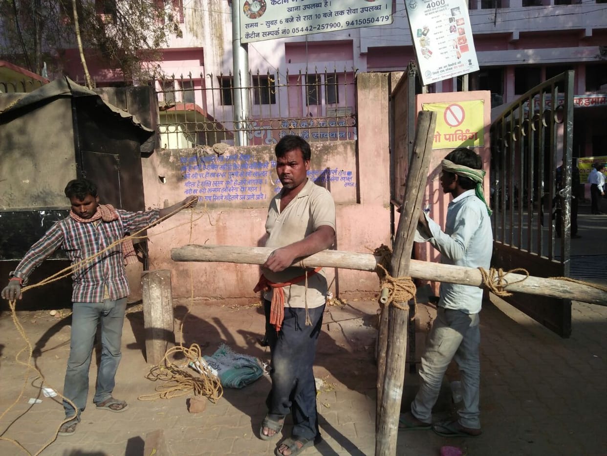 हाशिये पर सेहत, हिम्मत हारतीं सेवाएं