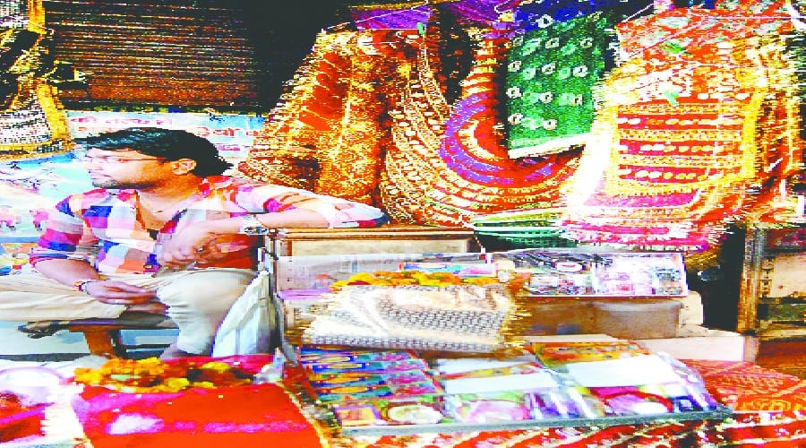 Navaratri 2018: decoration in the market, know where the item of worship coming from