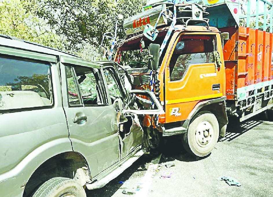 Oops! Mother and daughter's dead in this accident
