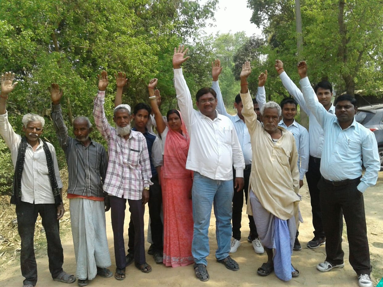 agitation against liquor shop   