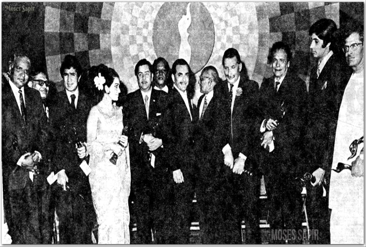 Amitabh Bachchan shared memories of film anand and 19th filmfare awards