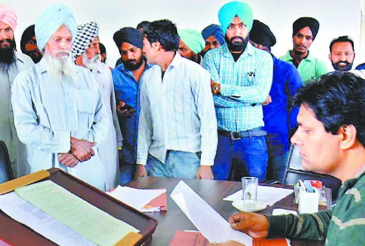 जीरकपुर : ‘एमएलए एनके शर्मा से कहकर तुम सबकी दुकानें तुड़वा दूंगा..’