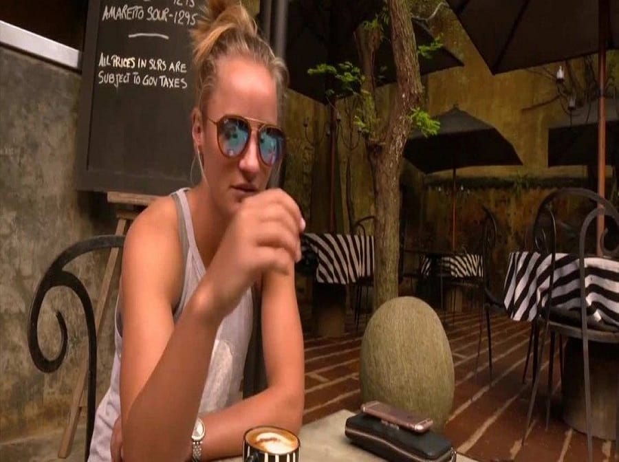 Rashid Khan is busy with Danielle Wyatt on Twitter 