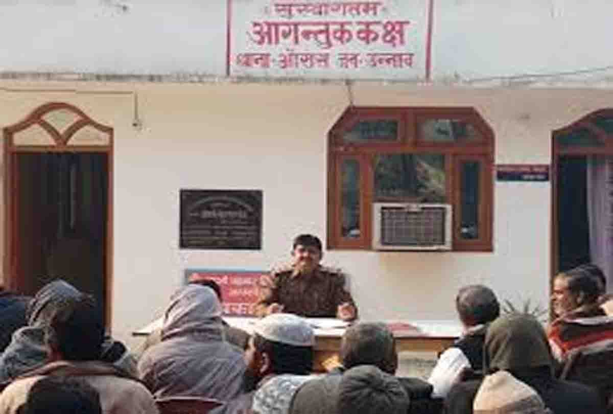women drink mobiloil in unnao police station