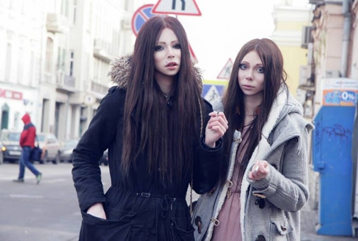 Meet Young Russian Husband and Wife Look Like Twins 