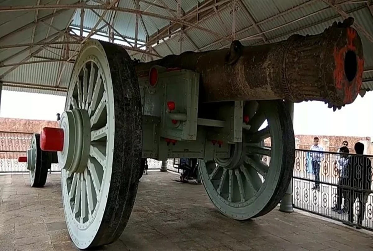 Know about jaigarh fort story and jayban cannon