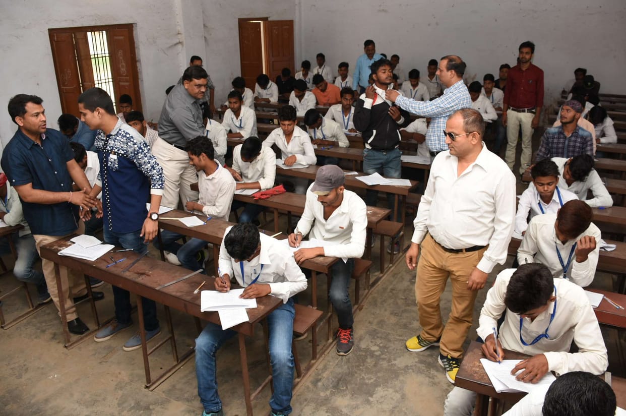 शांतिपूर्ण तरीके से शुरू हुई पूविवि की परीक्षाएं