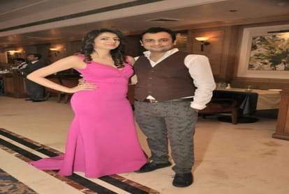 minakshi of hamirpur in grand finale of mrs. india platform