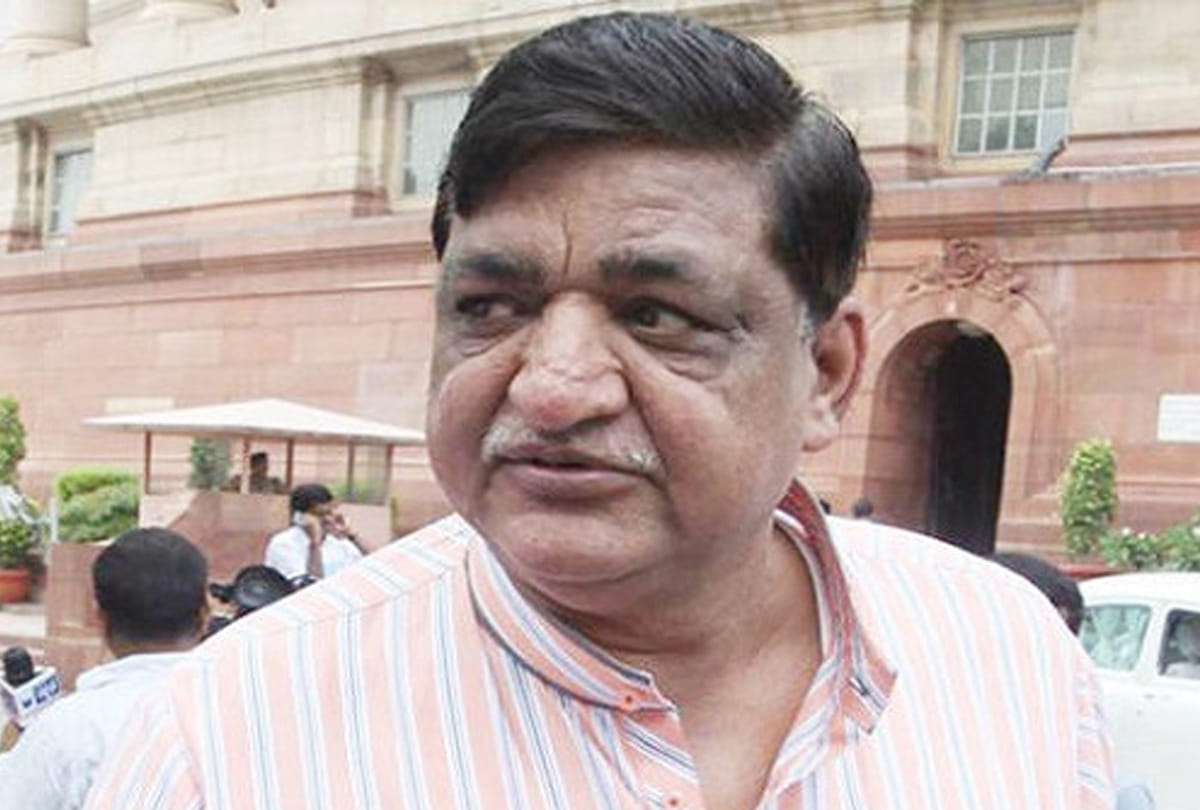 naresh agrwal raises challenge for SP