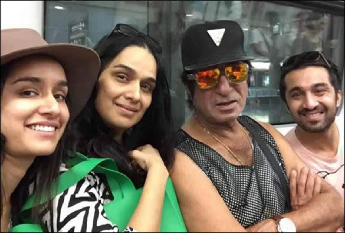 shakti kapoor and shivangi kolhapure wedding album