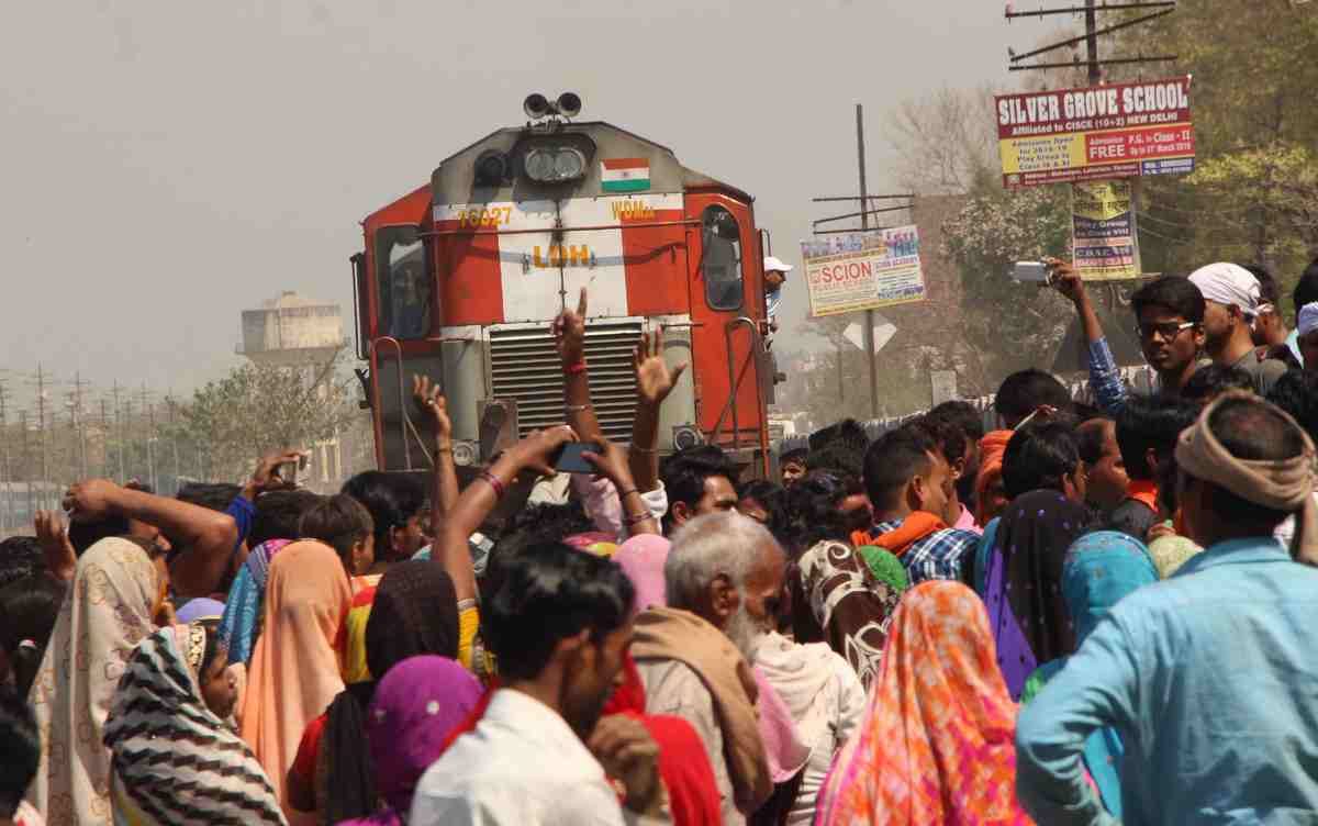Peoples stop train on track in varanasi