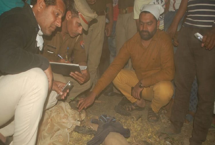 Tantric verbs are being done on worries in cremation grounds, see photos