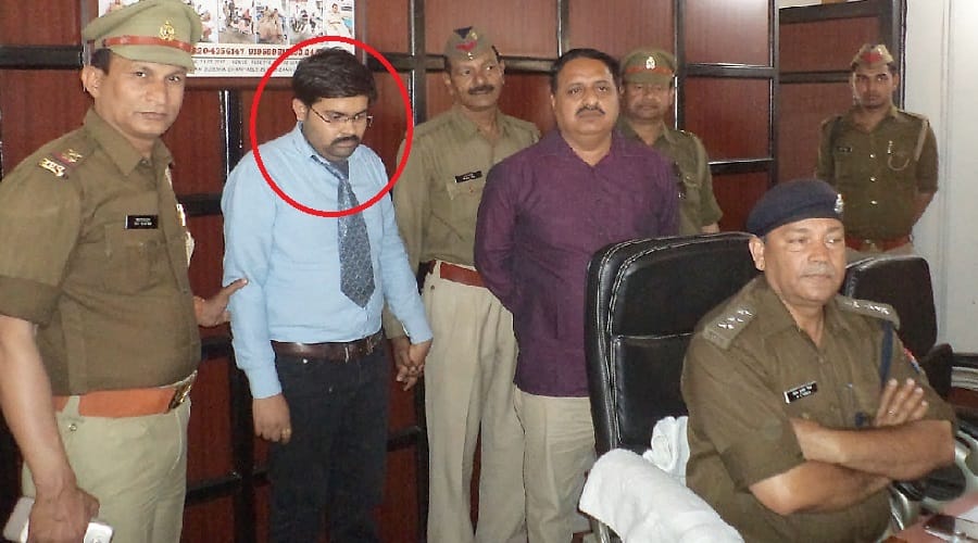 I am DIG, demand Rs 50,000 from the inspector at meerut
