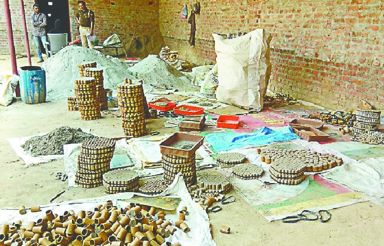 Caught fireworks factory in Gadhalpur