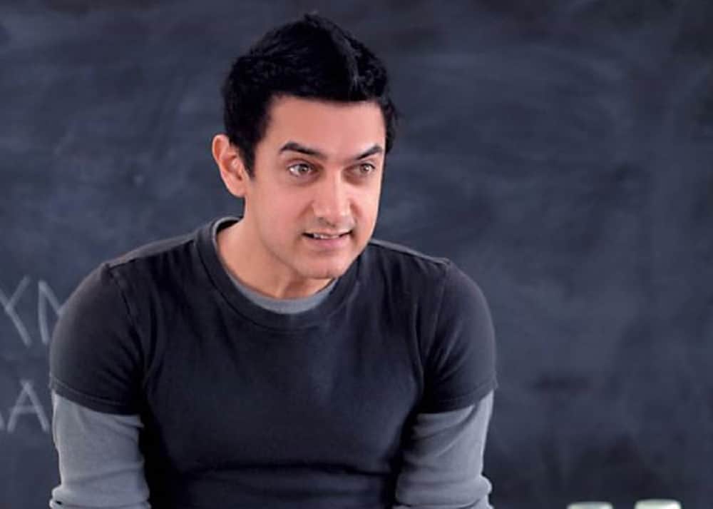 Aamir Khan shared his photo with village children on instagram