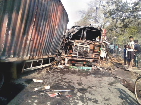 Serried three vehicles, three fire