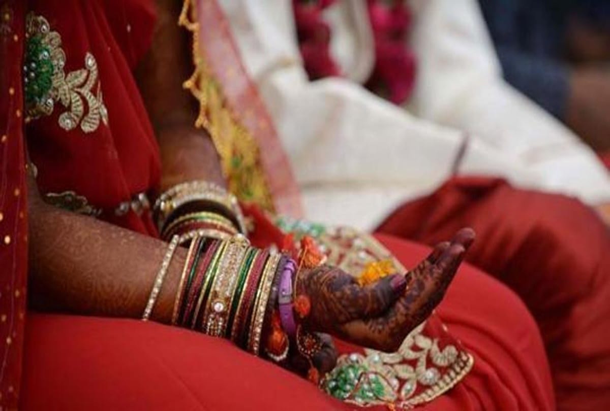 Bride refuses to Marriage After Drunk Groom & Friends Create Ruckus at Muradnagar