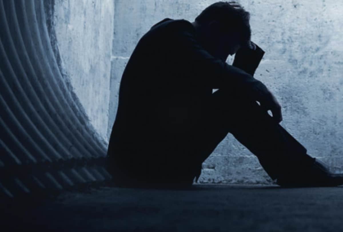 businessman committed suicide in lucknow