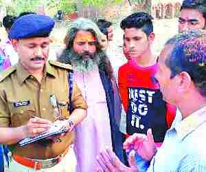 Attack on devotees, 14 injured