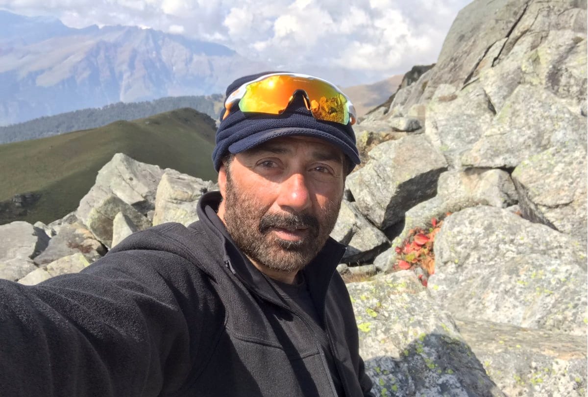 Actor Sunny Deol missing mountains of Manali