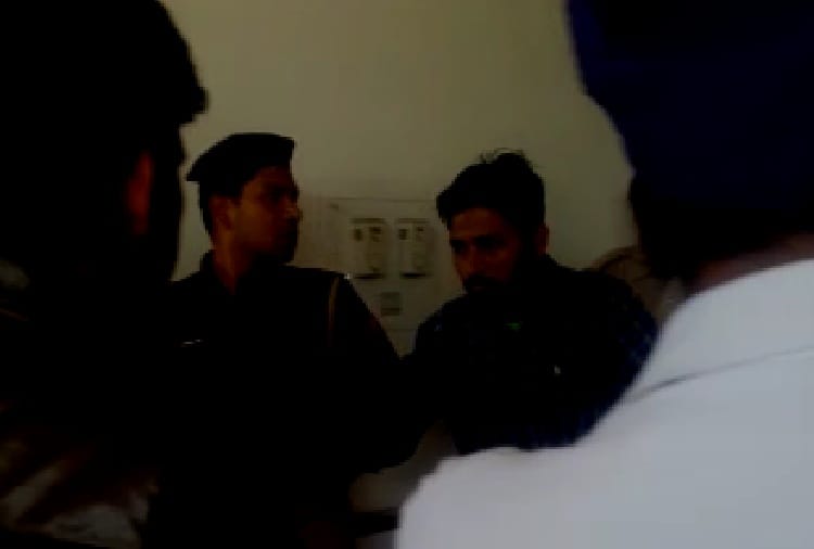 Rape Accused Beaten up by Rape Survivor in Chandigarh Court