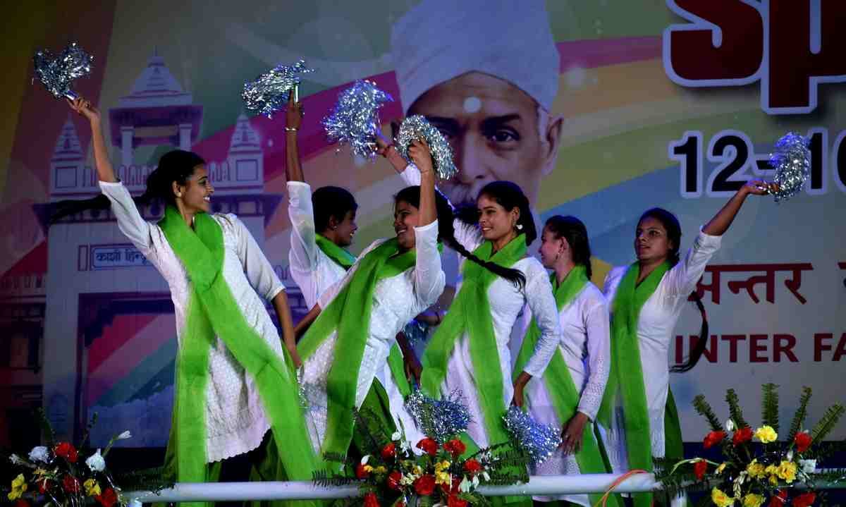 BHU spandan 2018 art and dance performance photos