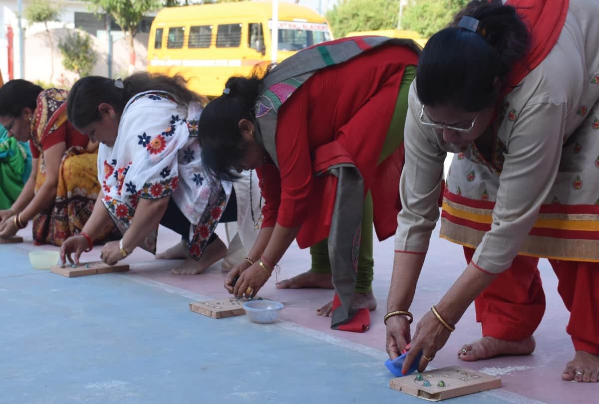 old people sports competition in lucknow