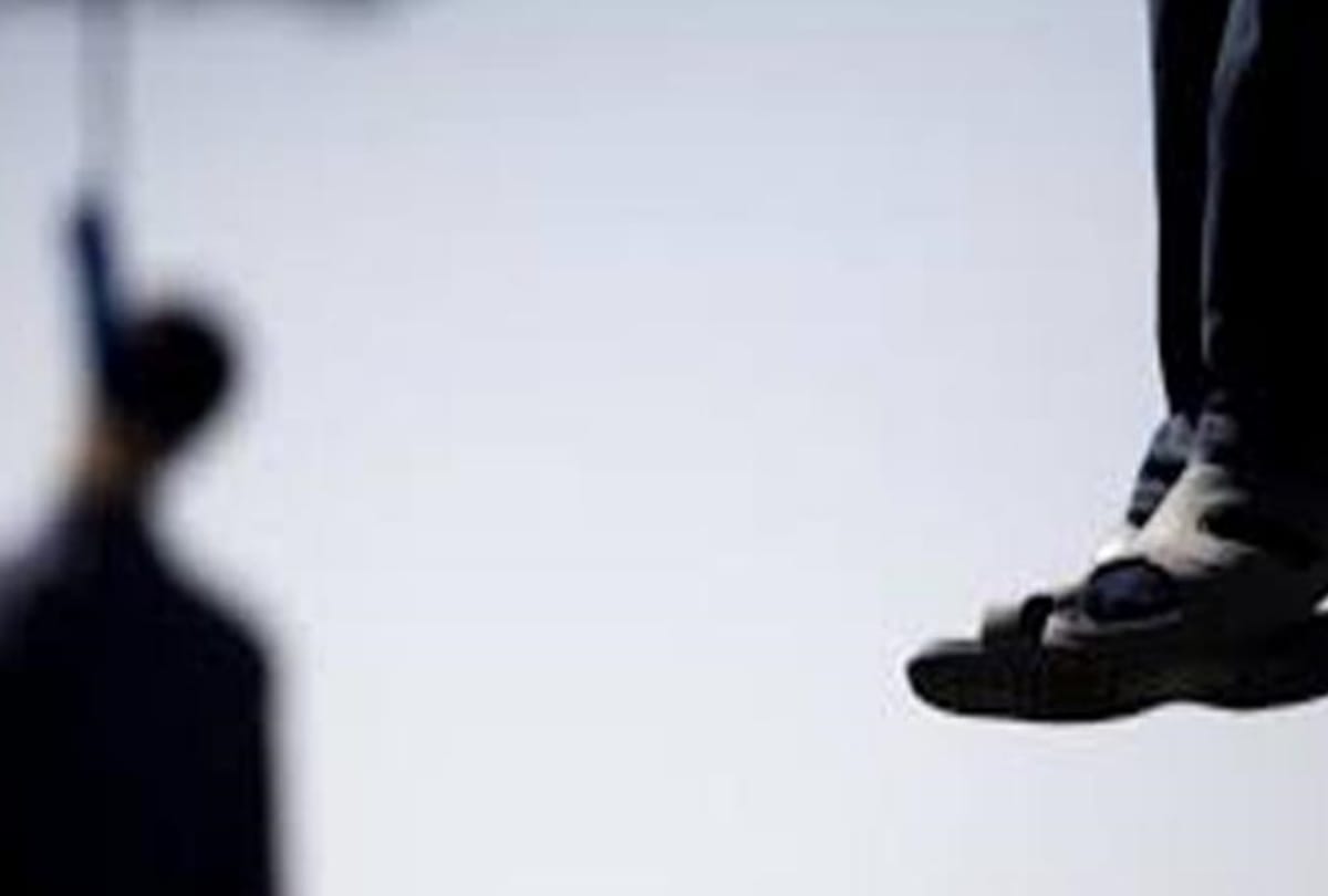 businessman committed suicide in lucknow