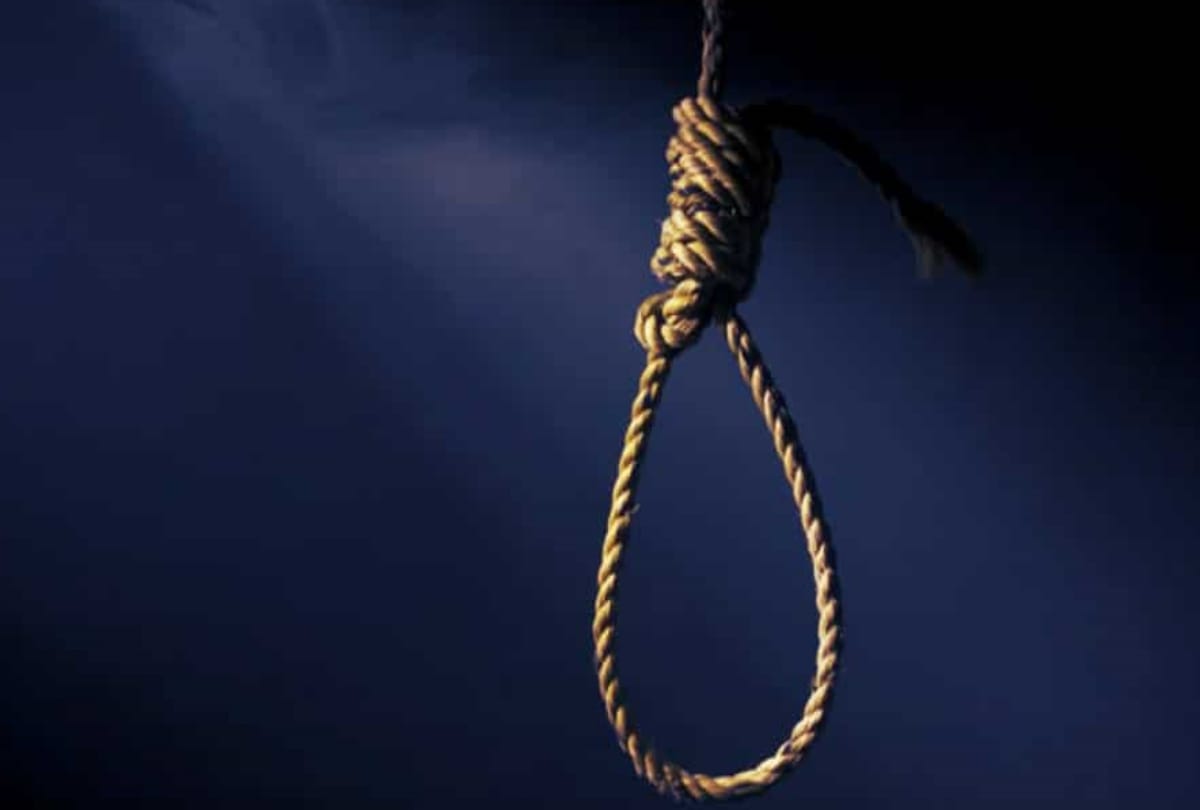 businessman committed suicide in lucknow