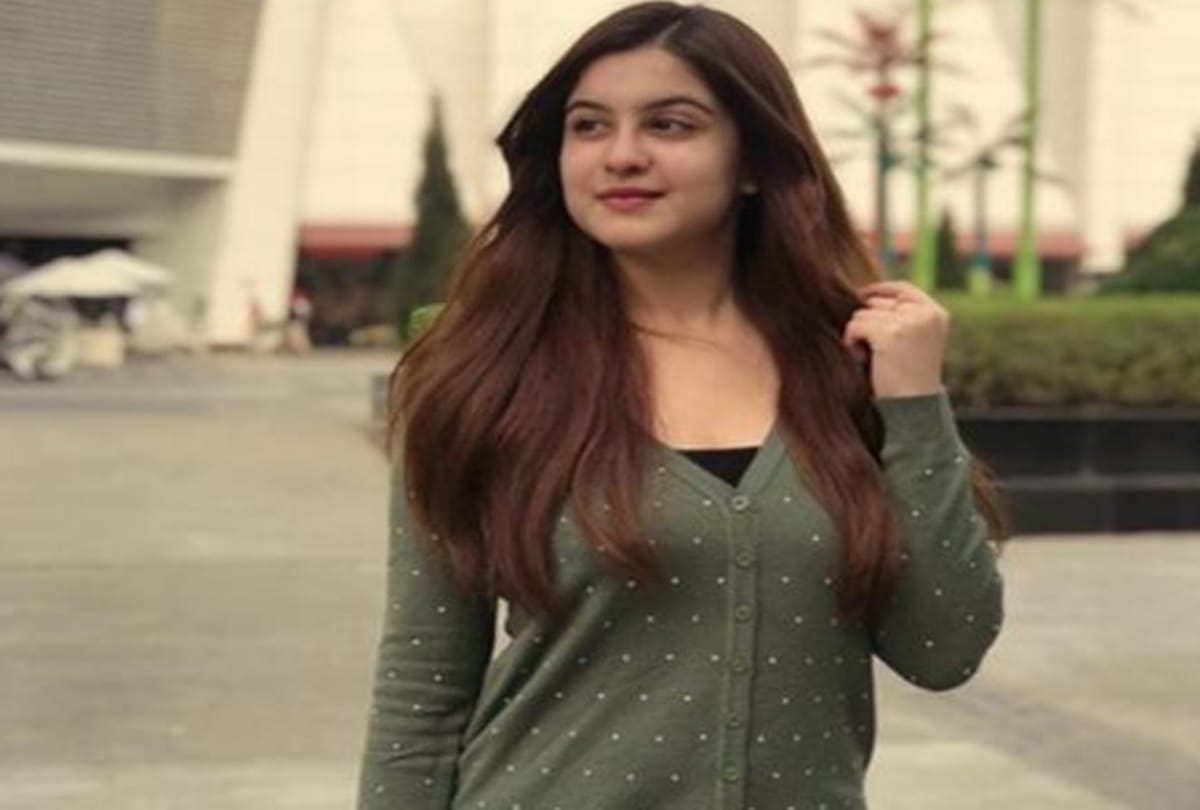 Kahaani 2 child actress tunisha sharma now grow up she looks like this