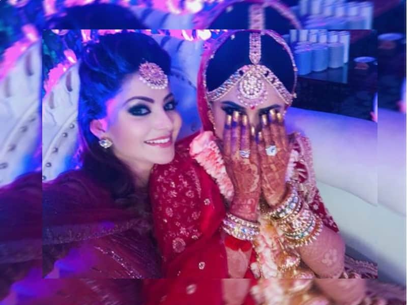urvashi rautela in marriage of her sister 