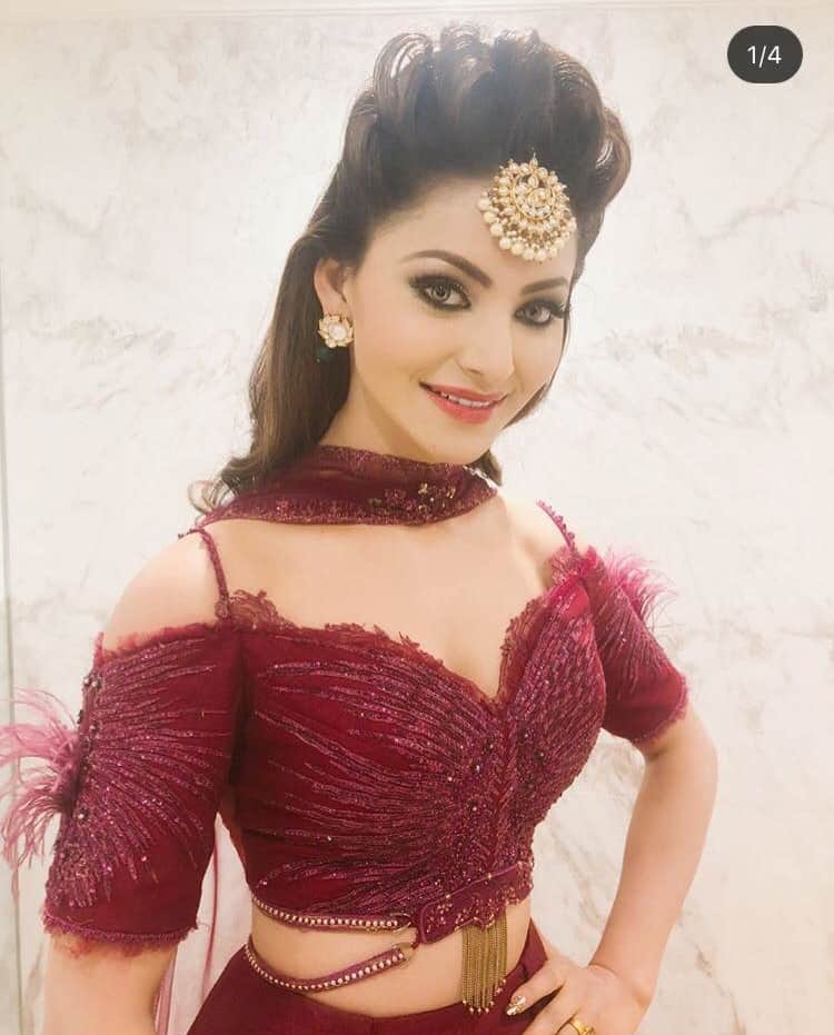 urvashi rautela in marriage of her sister 