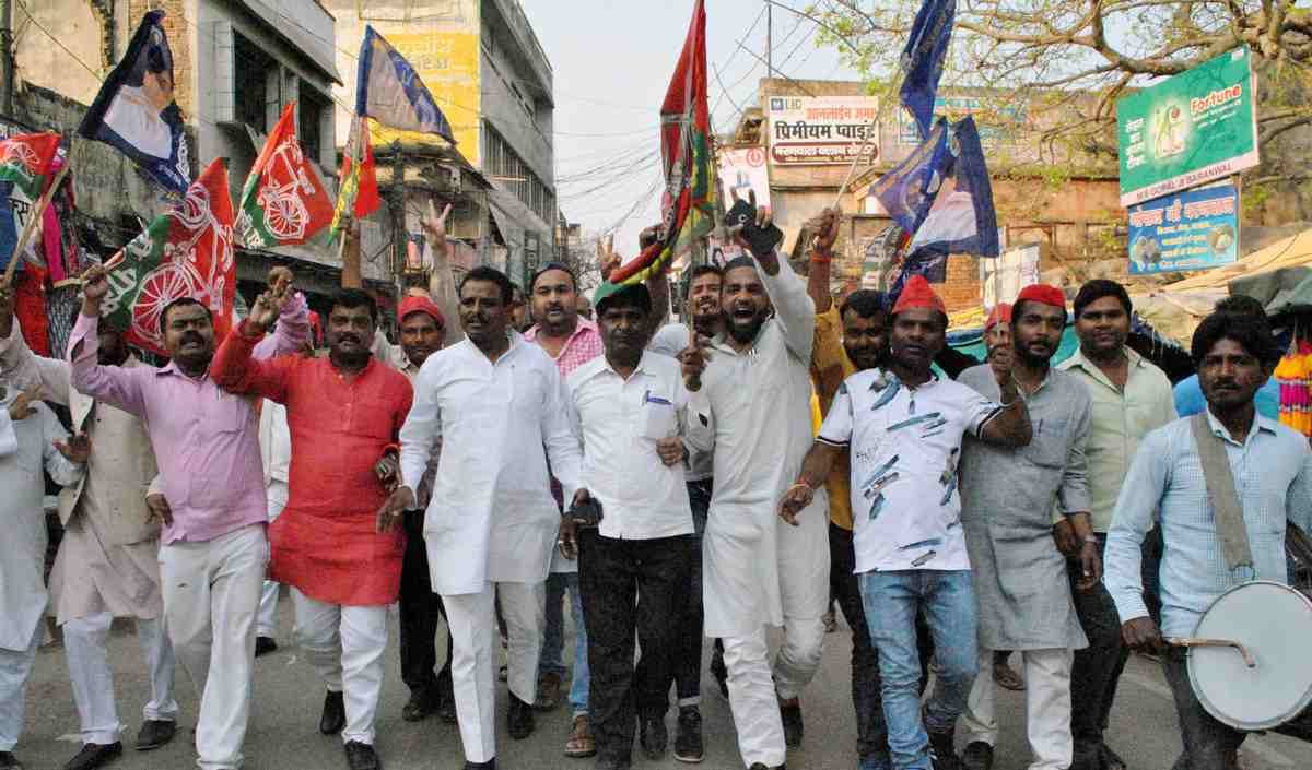 Varanasi samajwadi party workers celebrate after by election result