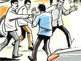 fight between sp and bjp supporters in moradabad