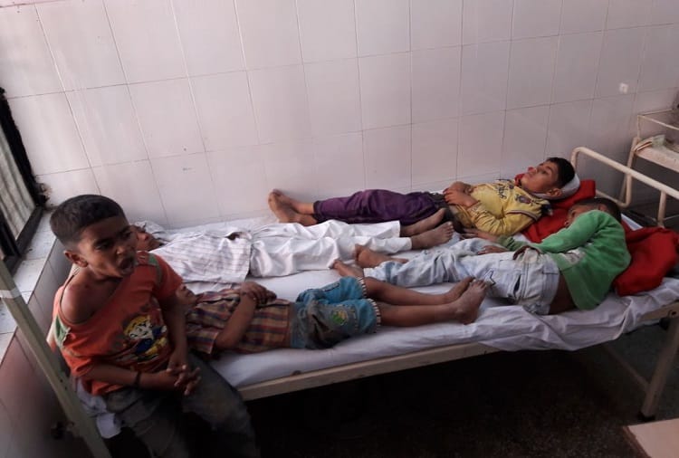 Baghpat's primary school accident, 12 students injured