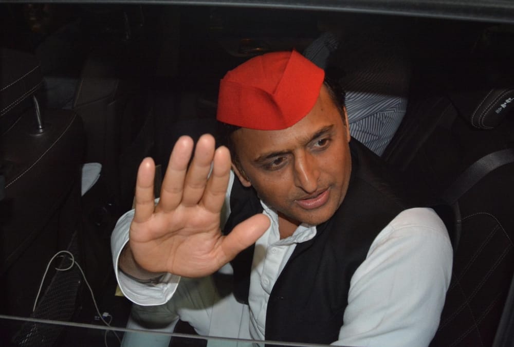 praveen nishad and nagendra patel meet with akhilesh yadav