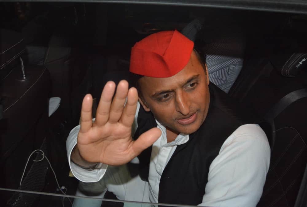 first one to one meeting of akhilesh yadav and mayawati.