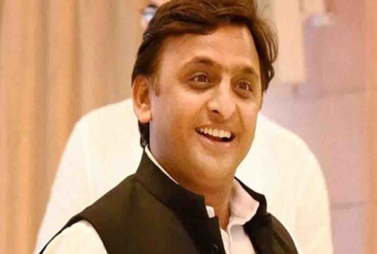 shivpal yadav congratulate akhilesh yadav for winning gorakhpur and phulpur