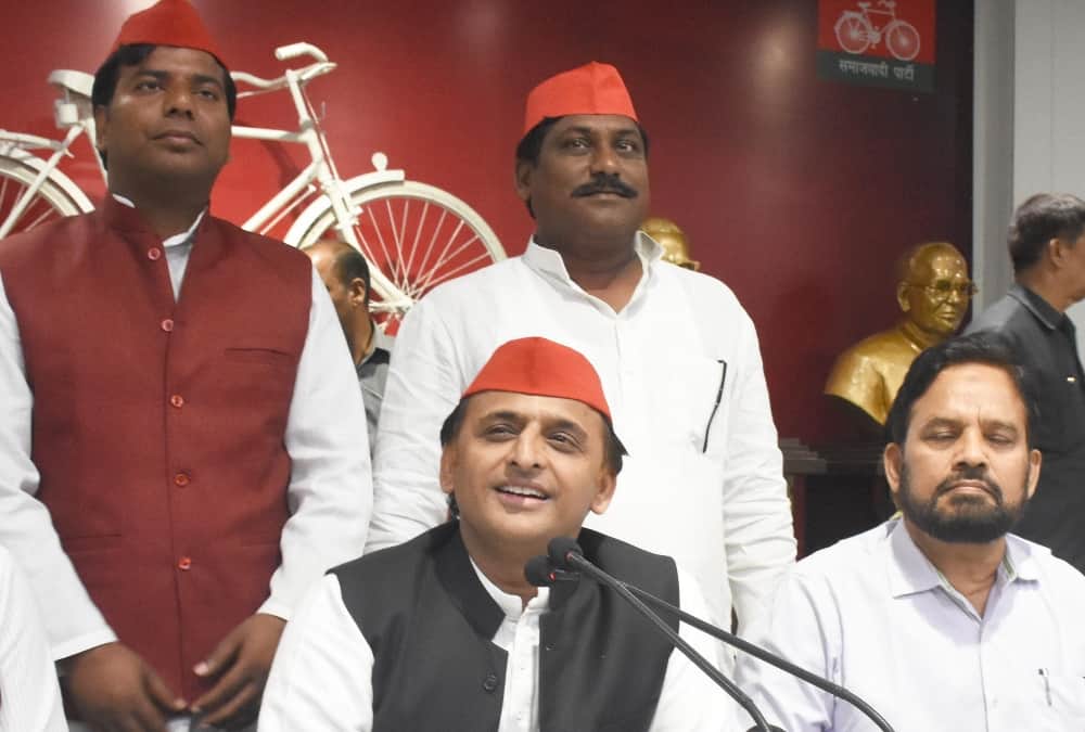 akhilesh yadav speaks about his meeting with mayawati.