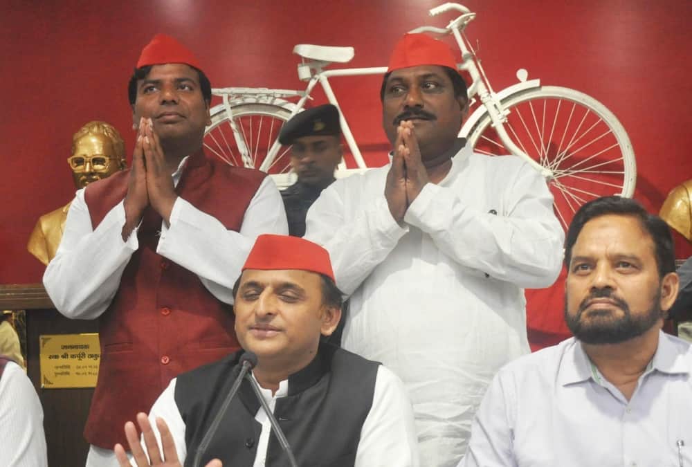 akhilesh yadav speaks about his meeting with mayawati.