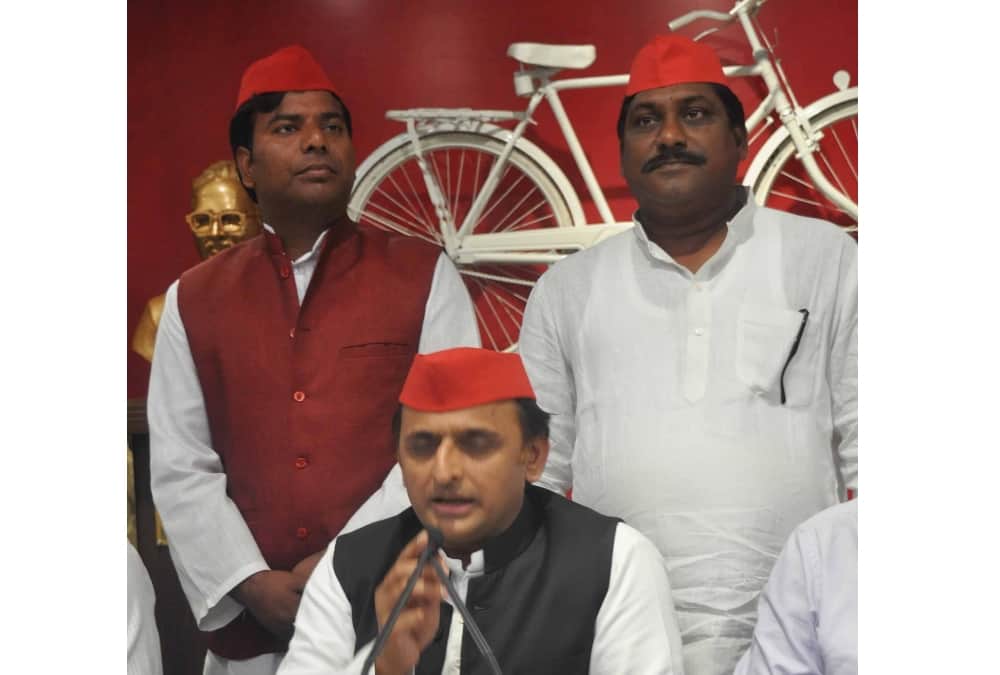 akhilesh yadav speaks about his meeting with mayawati.