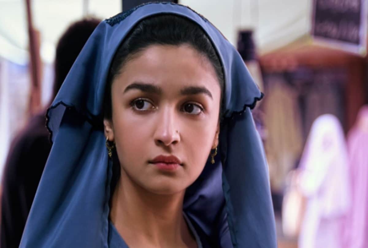 Alia Bhatt celebrating her birthday on Brahmastra set