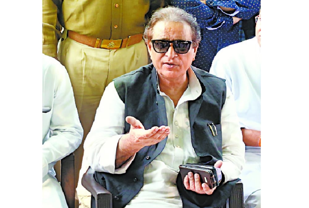 Azam khan slams pm narendra modi and cm yogi adityanath